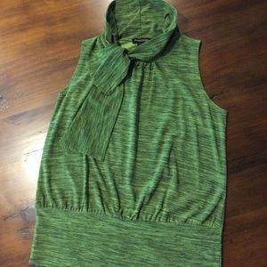 Green top with side bow. Sarah Lawrence. Small.